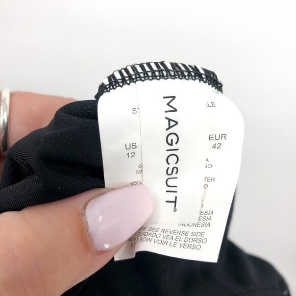 MAGICSUIT Women's Louise One-Piece Swimsuit Size 12 Black White Skin Deep NWT - Picture 8 of 10